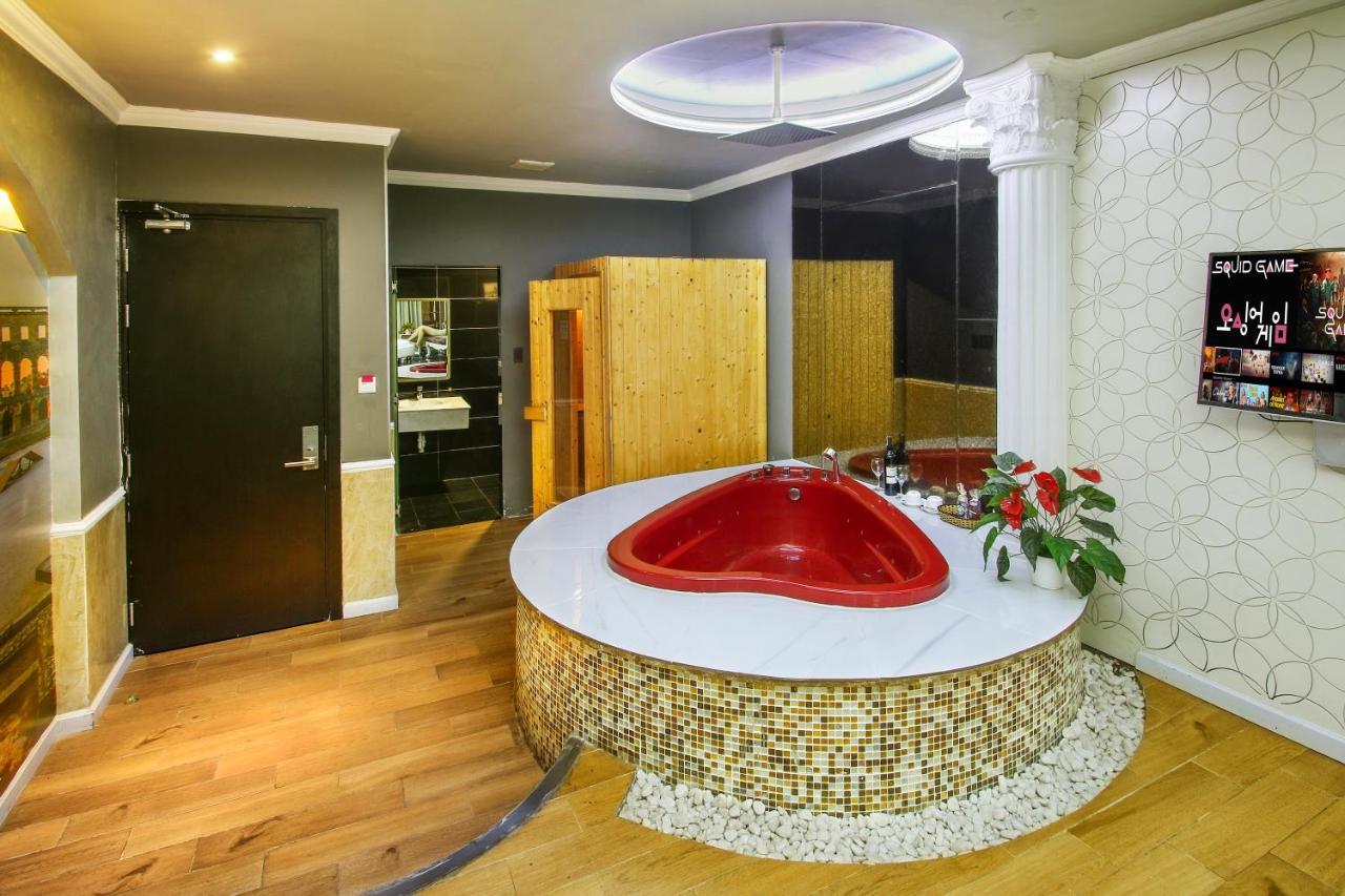 Hotel Bonita Tht (Adults Only) à Hô Chi Minh-Ville Extérieur photo
